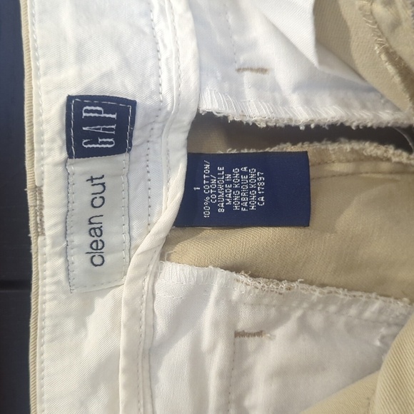 GAP Clean Cut Wide Leg Crop Khaki Pants - Size 1 Excellent Condition - Picture 4 of 4